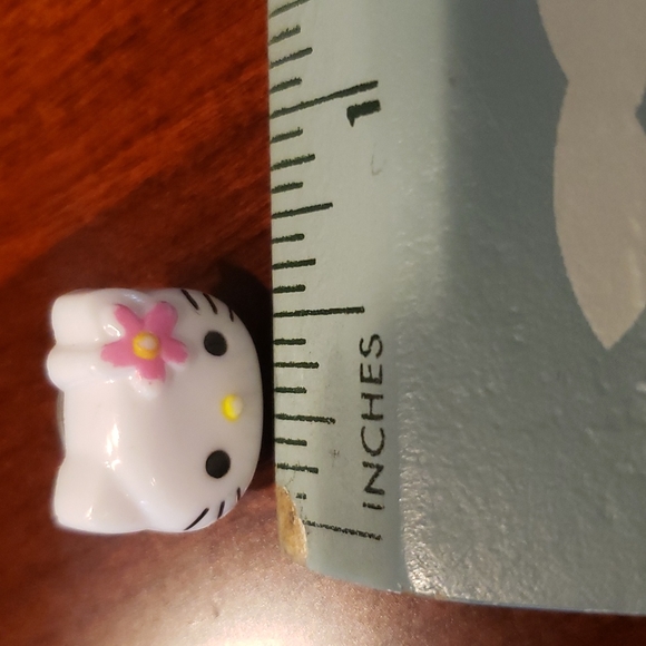 **3for$15**Claires Hello Kitty Earrings - Picture 5 of 5